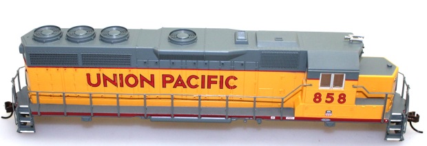 Loco Body Shell - Union Pacific #828 (HO GP40)